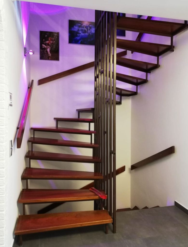 Treppen verbinden - oben und unten